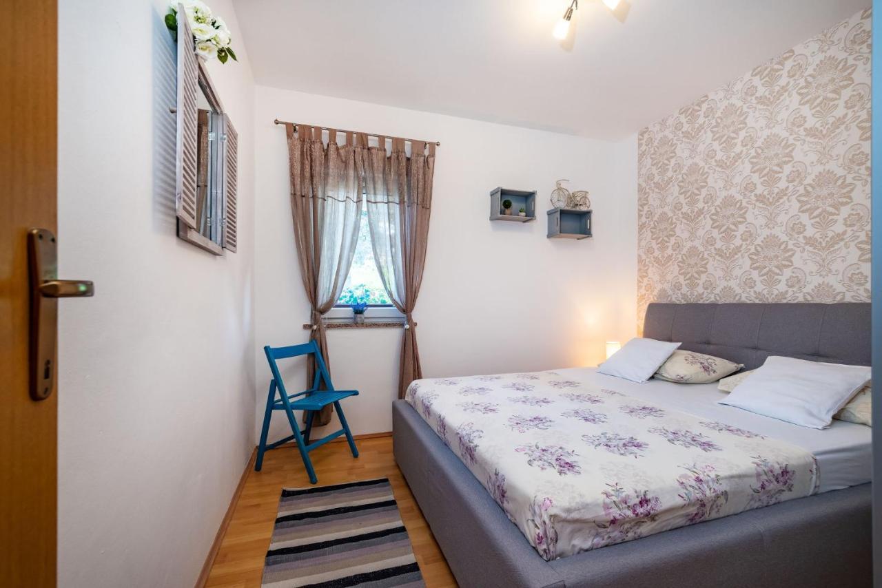 Apartments Milka Povljana Extérieur photo