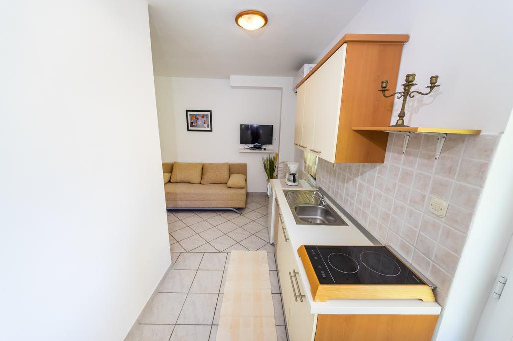 Apartments Milka Povljana Extérieur photo